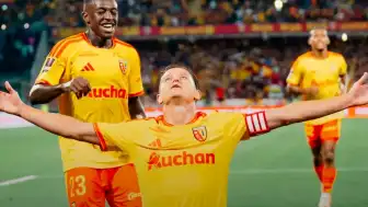 Lens, Fransa Süper Kupa Finali'nde PSG'yi Yenerek Şampiyon Oldu