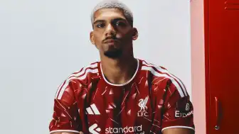 Liverpool, Barcelona'dan Ronald Araujo'yu Kiraladı