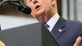 Trump'tan İran'a Sert Yanıt: "Onları Sert Vuracağız"