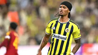 Fenerbahçe'nin 18 Yıl Aradan Sonra Şampiyonlar Ligi'ndeki İlk Golü Archie Brown'dan Geldi