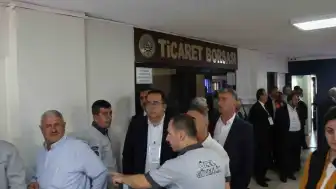 Denizli Ticaret Borsası'nda İbrahim Tefenlili ve Musa Yılanlı Yarışıyor
