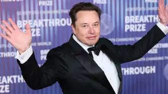 Elon Musk'ın eski sevgilisi Shivon Zilis, ilişkilerinin sona erdiğini duyurdu