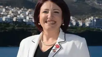 Karaburun Belediye Başkanı İlkay Girgin Erdoğan, YENİ Parti'den İstifa Etti