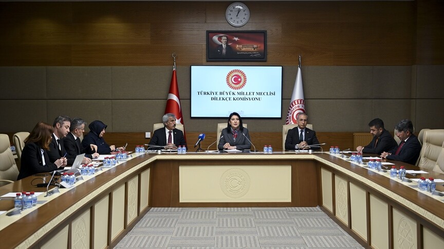 TBMM'de Çocukların Dilekleri Sergilenecek