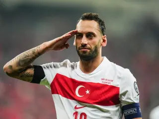 Hakan Çalhanoğlu Inter ile Geleceğine Yön Veriyor
