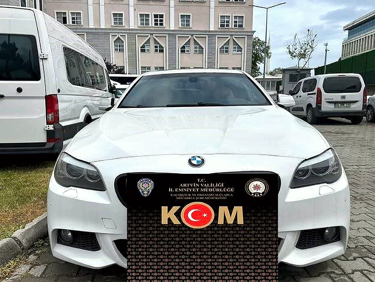100 Milyon TL Değerinde Lüks Araç Vurgununa İlişkin Operasyonda 11 Kişi Tutuklandı