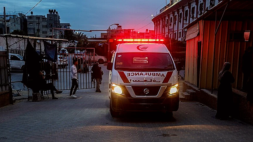 Gazze'de İsrail Saldırısı ve Mühimmat Patlaması: 16 Filistinli Yaralandı