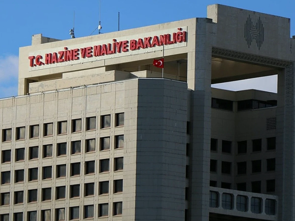 Hazine Borç ve Faiz Batağında: Bahar Yüzü Görmek Zorlaşıyor