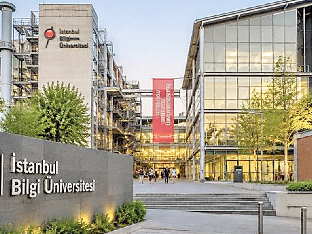 İstanbul Bilgi Üniversitesi Cumhurbaşkanlığı Kararıyla Kapatıldı