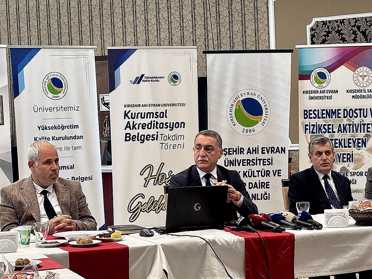KAEÜ Rektörü Karahocagil, Basın Toplantısında Üniversitenin Başarılarını Anlattı